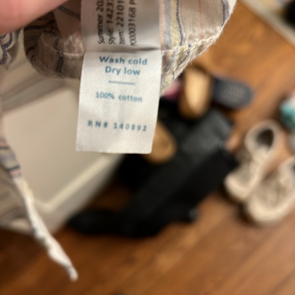 Marine layer size large casual button down - Picture 5 of 6